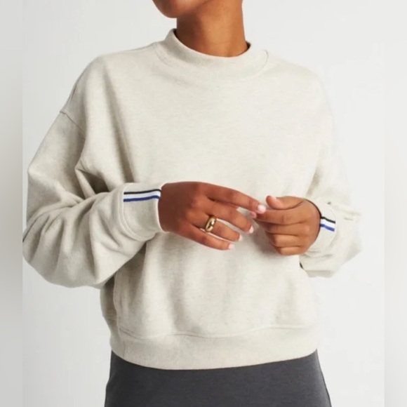 Kit And Ace Pacific Coast Sweatshirt Heather Black - Picture 5 of 5